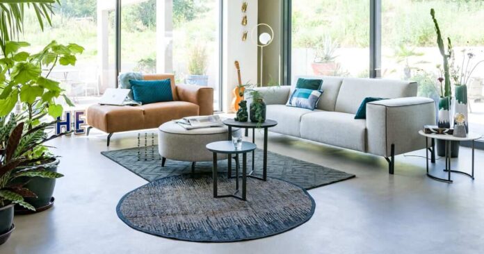 Woonkamer zonder banken